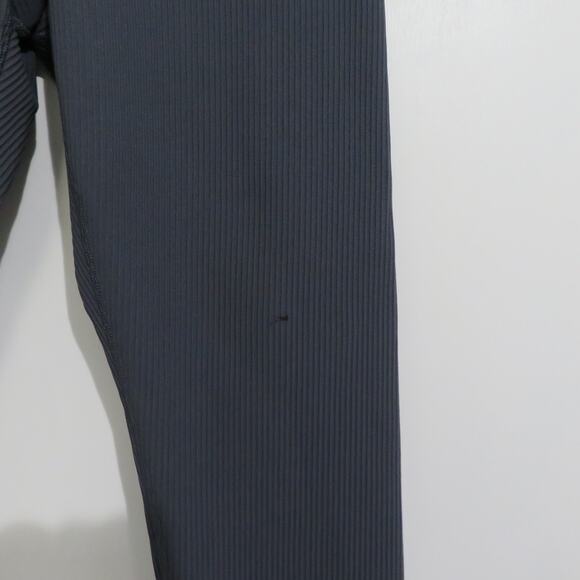 Athleta Womens Sz S Dark Gray Salutation Stash 7/8 Tight Legging High Waist - Picture 4 of 5